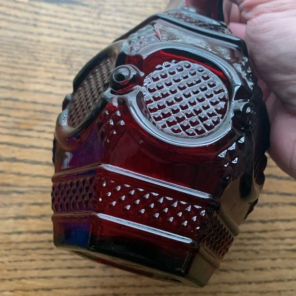 Ruby Red 1976 Avon Decanter - Picture 3 of 5